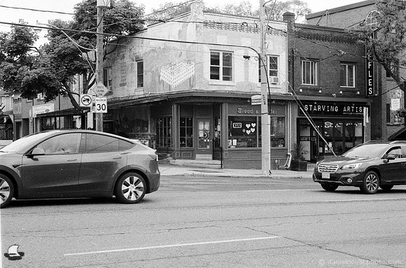 Starving Artist, Midtown Toronto