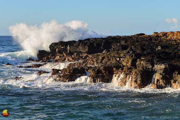 Makawehi Waves