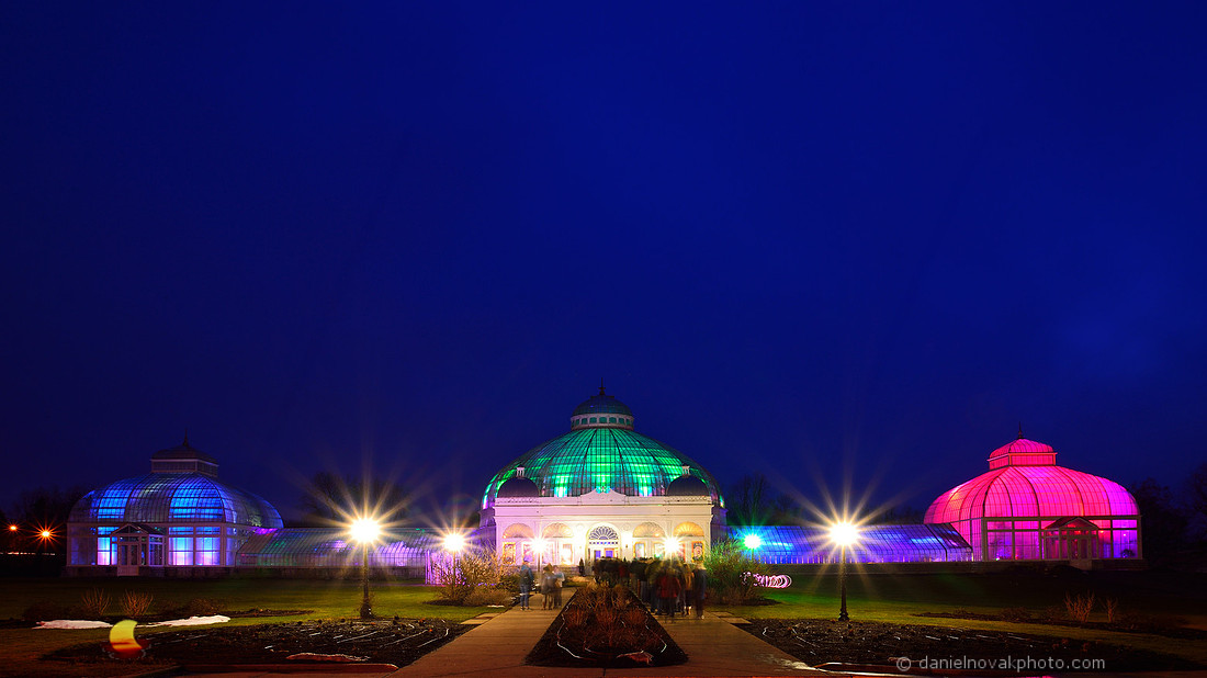 Crowds Waiting to be Lumaginated, Buffalo & Erie County Botanical Gardens