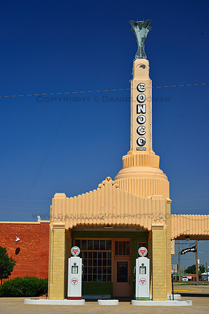 Route 66: Conoco in Shamrock, TX