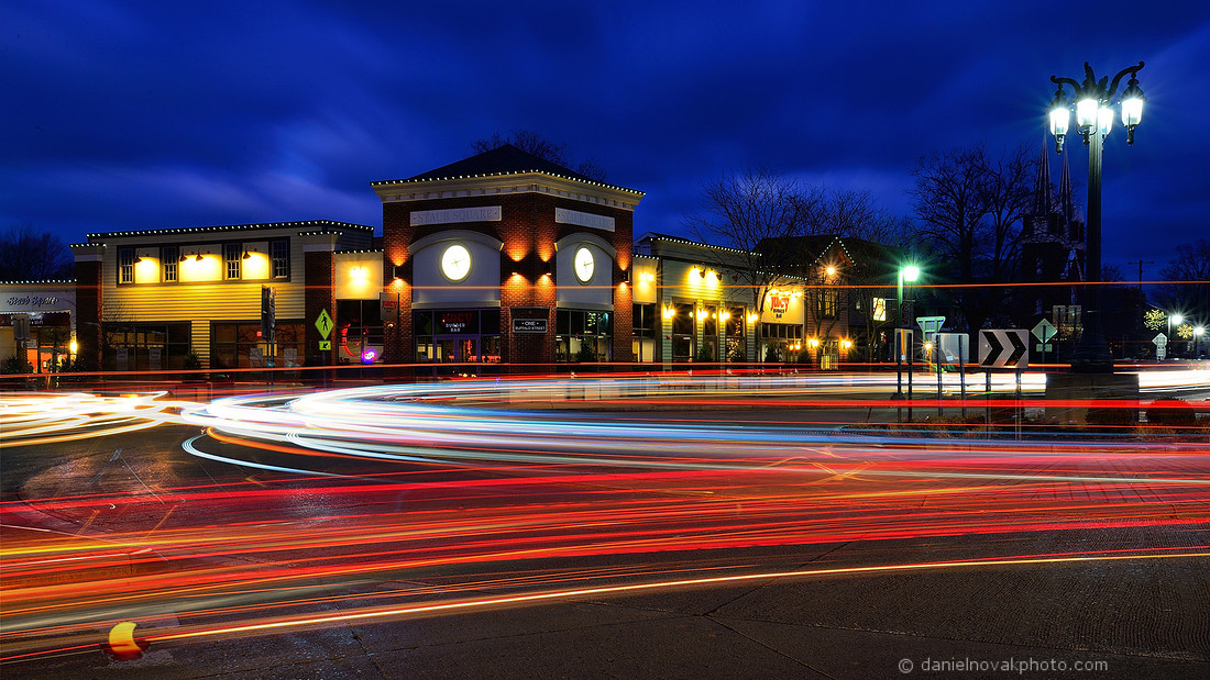 Busy Staub Square & Juicy Burger Bar, Hamburg, NY
