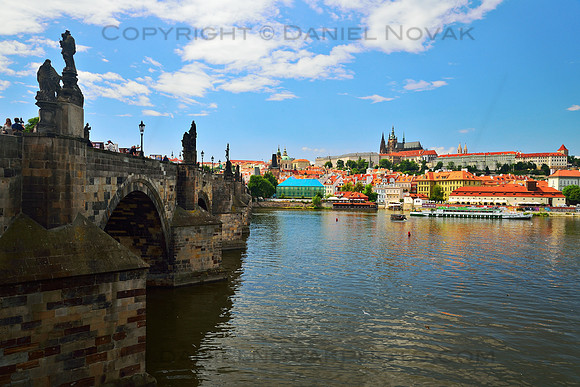 Charles Bridge over Vltava RIver & Prague Castle, Prague, Czech Republic