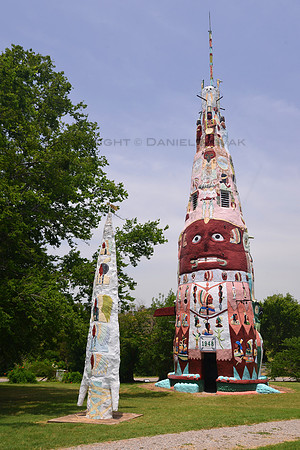 Ed Galloway's World's Largest Concrete Totem Pole, Route 66, Foyil, Oklahoma (OK)