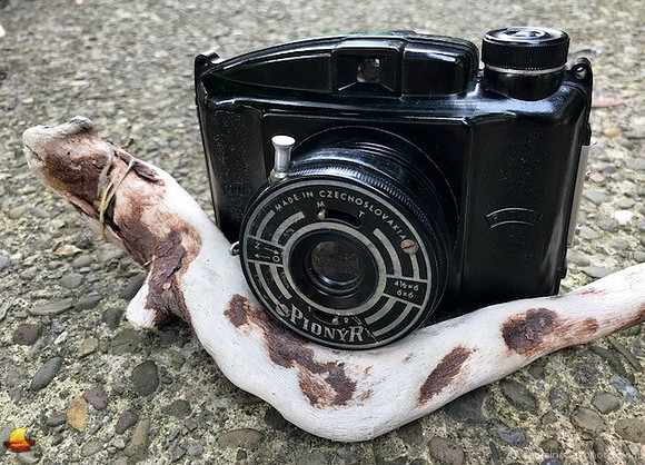 Pionýr Camera