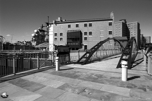 Bridge between Canalside and Naval Park