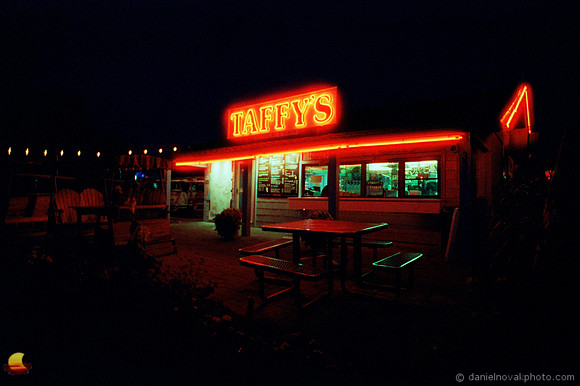 Taffy's after Dark