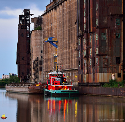 Paul L Luedtke at Dawn, docked by Rail and Lake Grain Elevator on Buffalo River, Buffalo, New York (NY).
